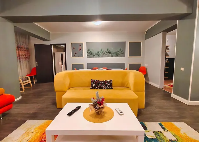 Apartment Balcesti Design - Walk To Old Town - Pumo