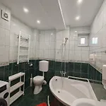 Balcesti Design - Walk To Old Town - Pumo Apartamento