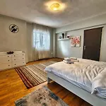 Balcesti Design - Walk To Old Town - Pumo Apartamento *