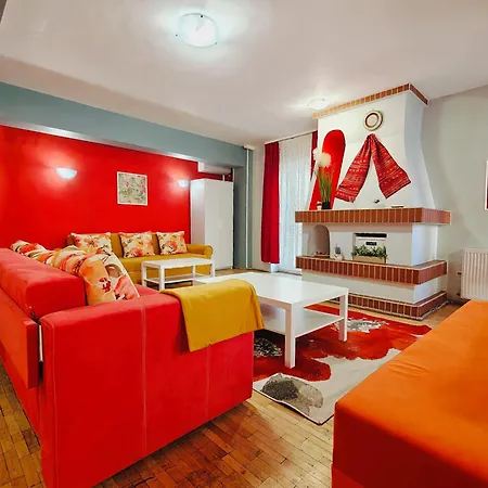 Balcesti Design - Walk To Old Town - Pumo