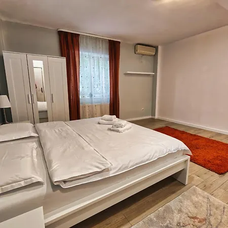 Apartment Balcesti Design - Walk To Old Town - Pumo *