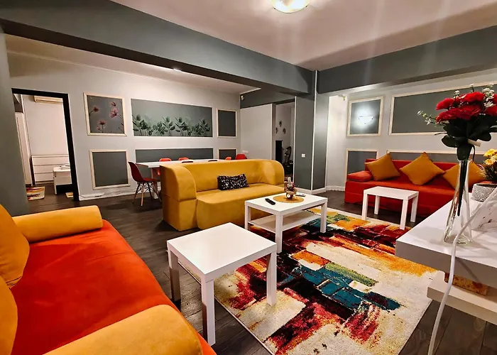 Balcesti Design - Walk To Old Town - Pumo Lejlighed Bukarest