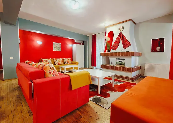 Balcesti Design - Walk To Old Town - Pumo