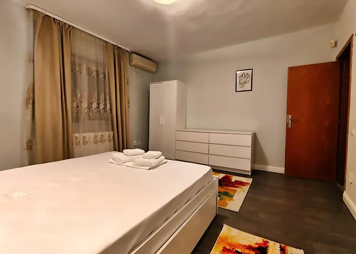 Balcesti Design - Walk To Old Town - Pumo Bukarest