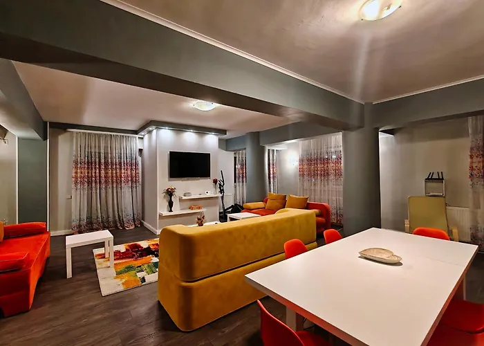 Balcesti Design - Walk To Old Town - Pumo Apartament *
