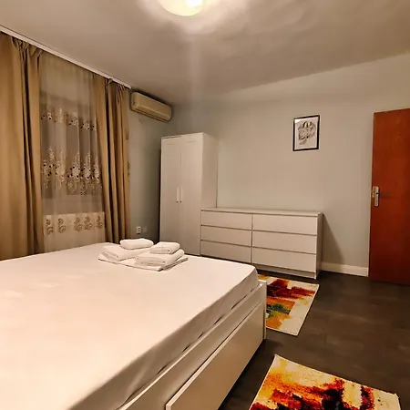 Balcesti Design - Walk To Old Town - Pumo Bucarest