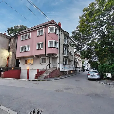 Balcesti Design - Walk To Old Town - Pumo Appartement